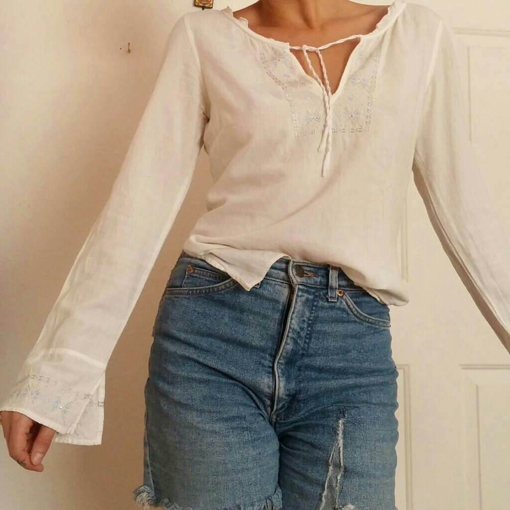 Abercrombie & Fitch vintage embroidered blouse